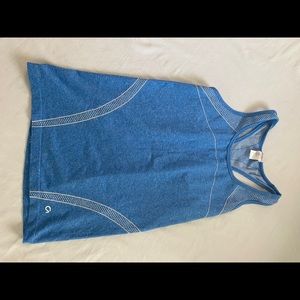 3 for $10 Gapfit motion tank top